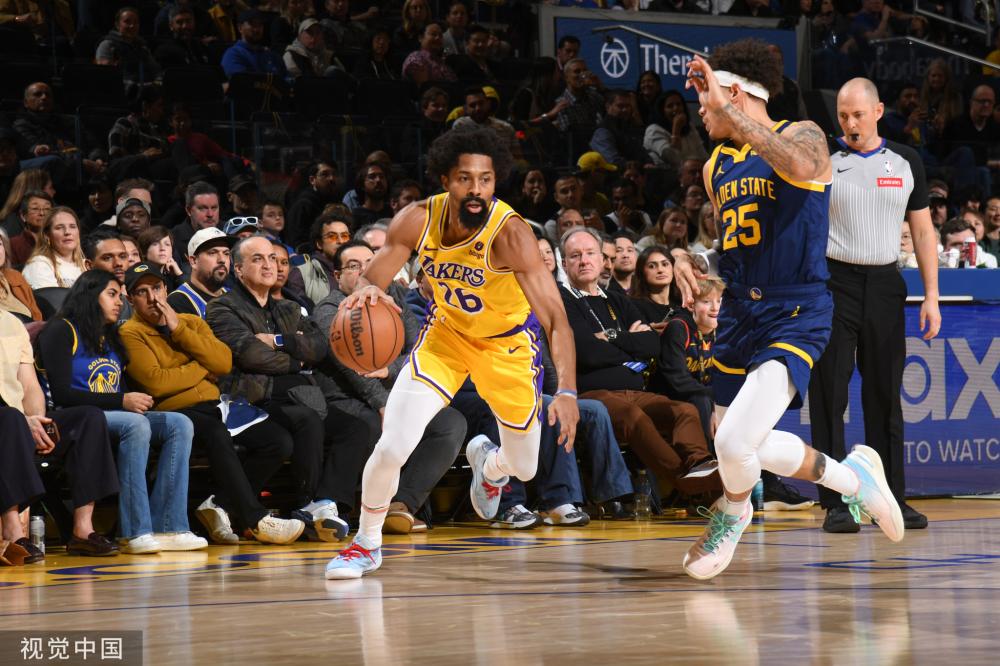 子发生了激 子发生了激